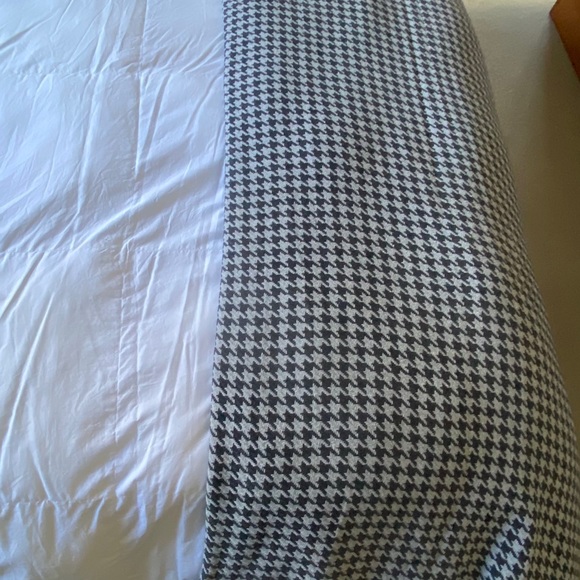 Houndstooth Turkish Throw/Blanket - Black/Grey - Picture 8 of 12